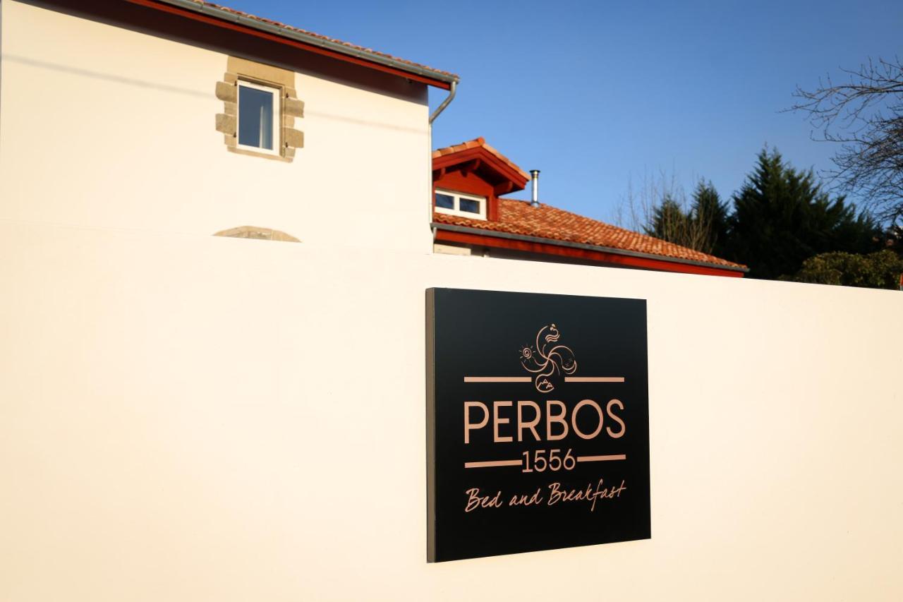 Bed & Breakfast Perbos 1556 La Bastide-Clairence Exterior foto