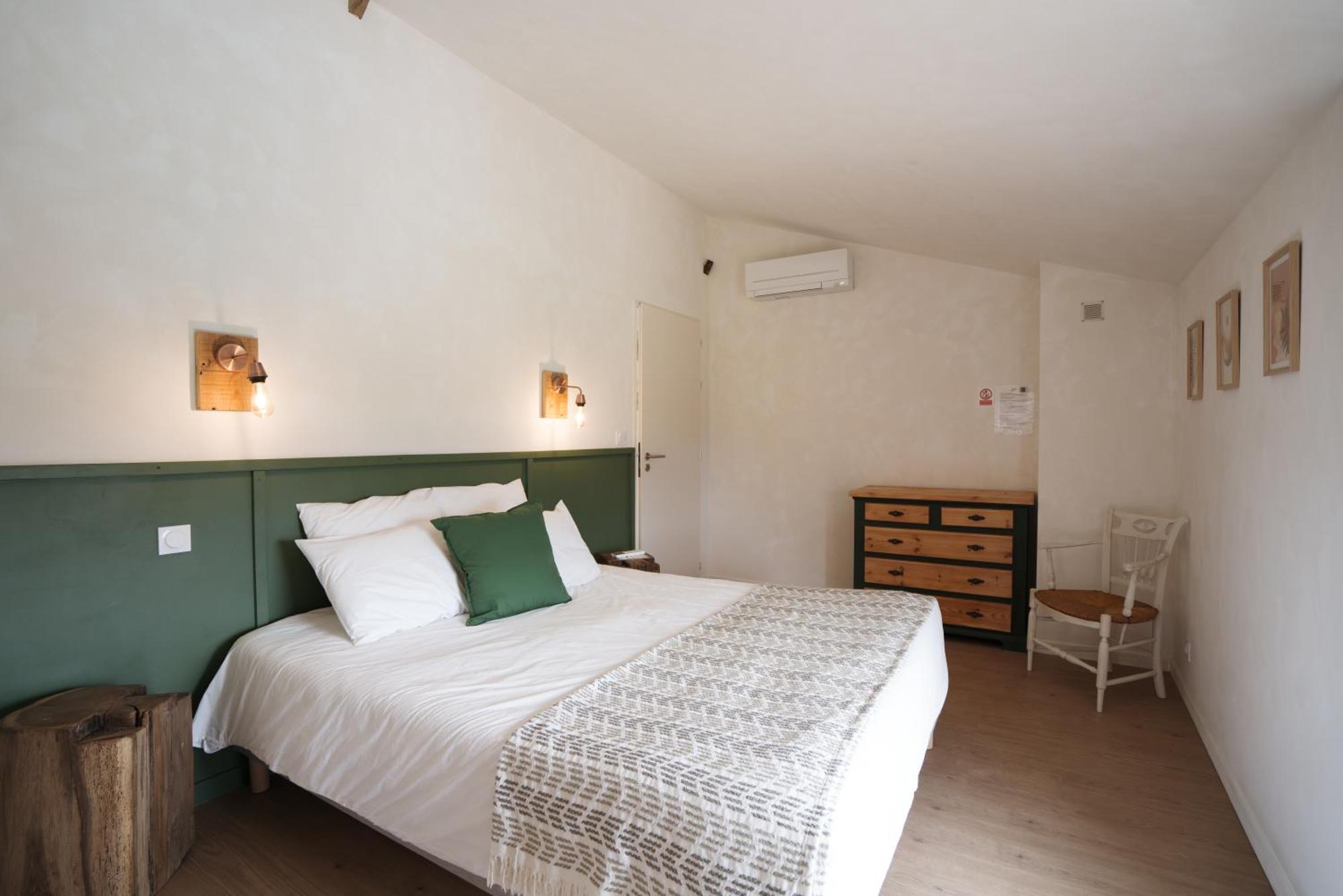Bed & Breakfast Perbos 1556 La Bastide-Clairence Exterior foto